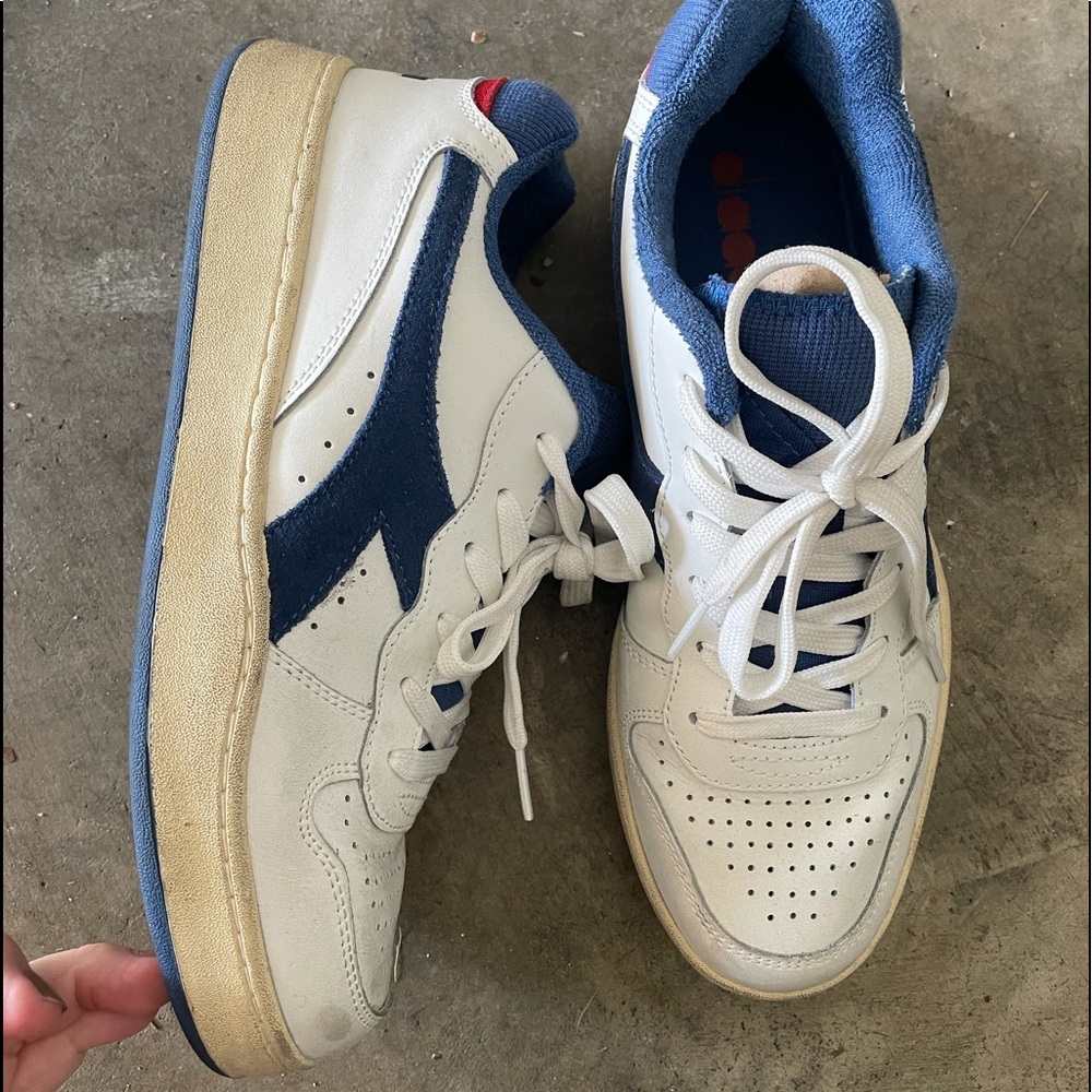Diadora Mi Basket Low Used
White & Bijou Blue